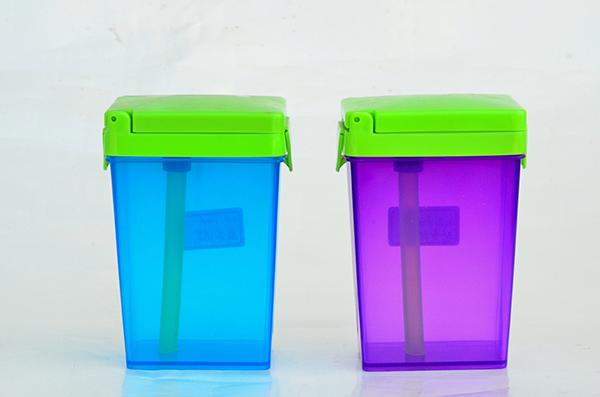 長沙品質(zhì)優(yōu)良的兒童果汁杯推薦陜西日用百貨廠家