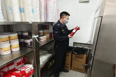 區市場監督管理局開展自制飲品專項檢查行動
